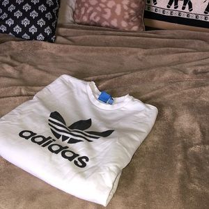Adidas Sweatshirt